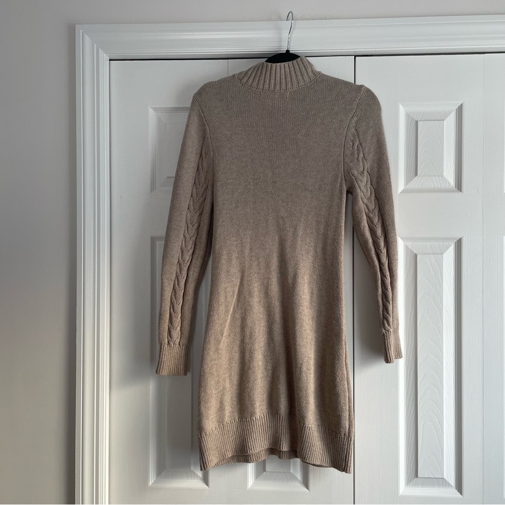 Abercrombie and Fitch sweater dress - Picture 3 of 3